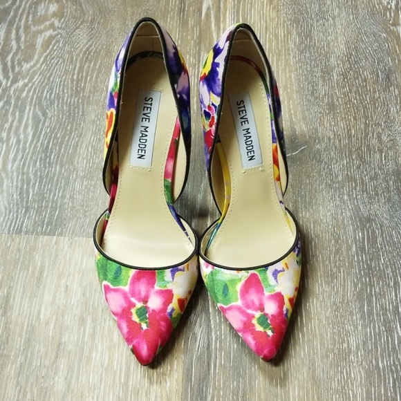 Steve Madden Floral Heels - Picture 2 of 6